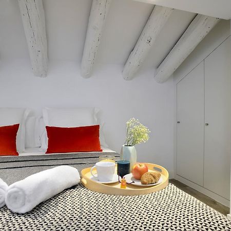 NQN Aparts&Suites Madrid Extérieur photo