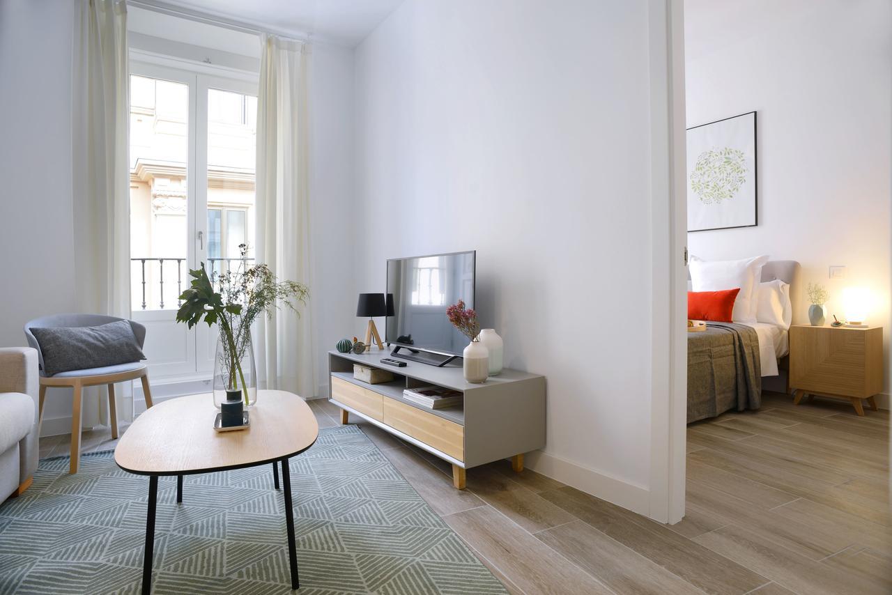 NQN Aparts&Suites Madrid Extérieur photo