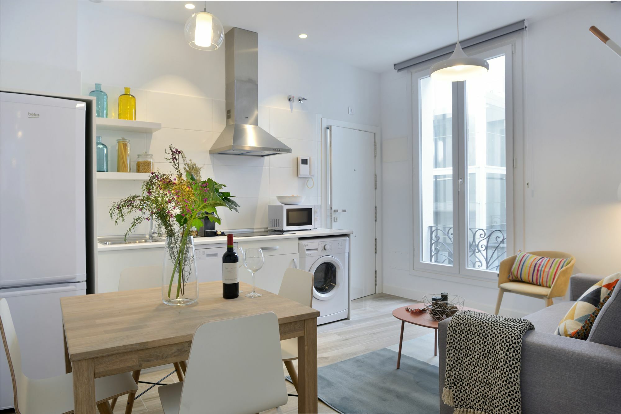 NQN Aparts&Suites Madrid Extérieur photo