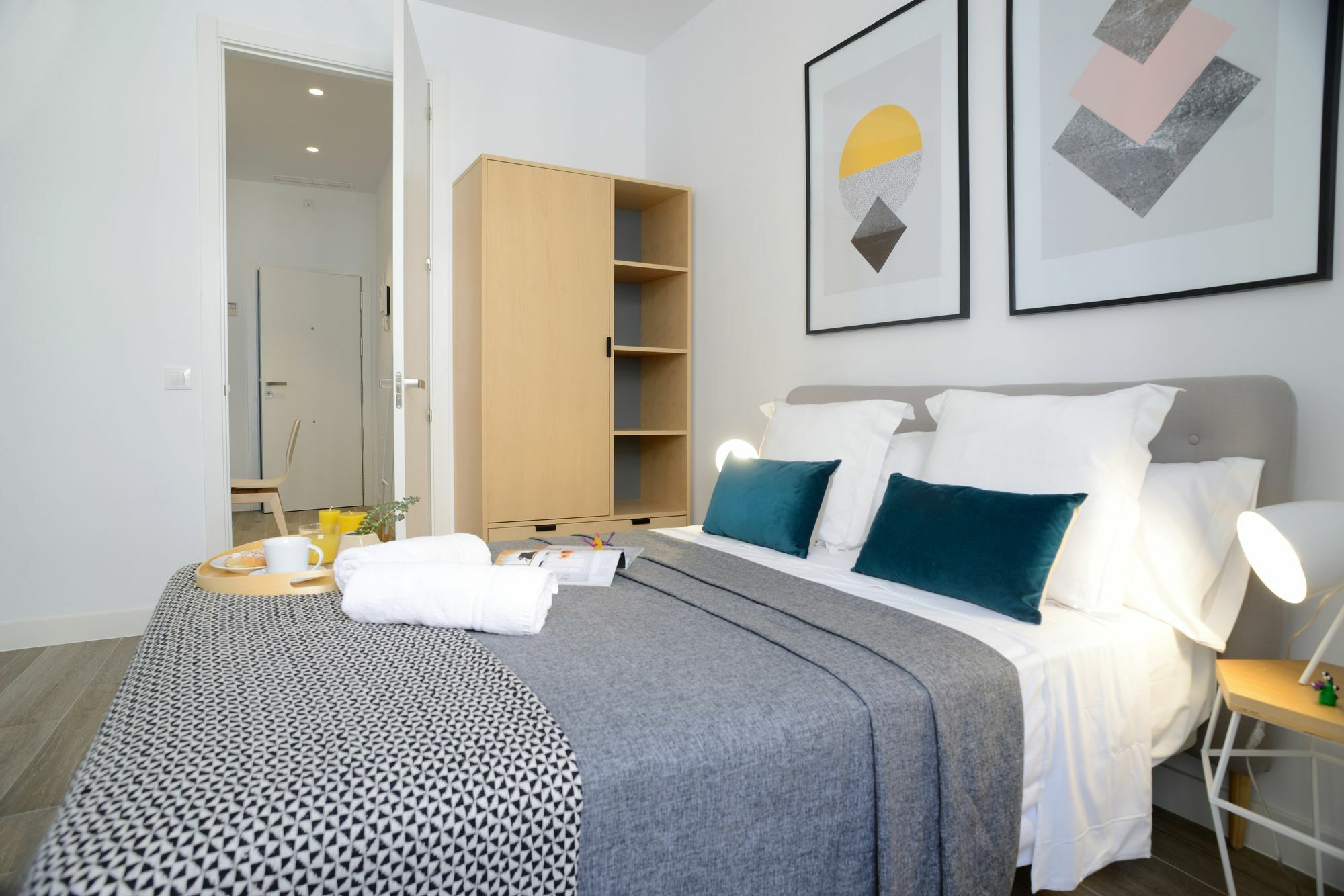 NQN Aparts&Suites Madrid Extérieur photo