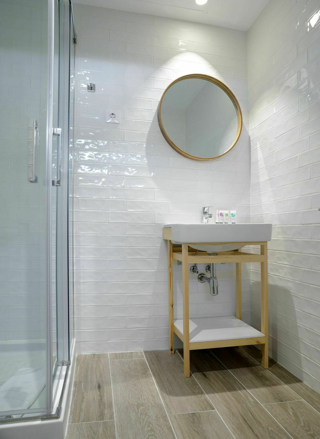NQN Aparts&Suites Madrid Extérieur photo