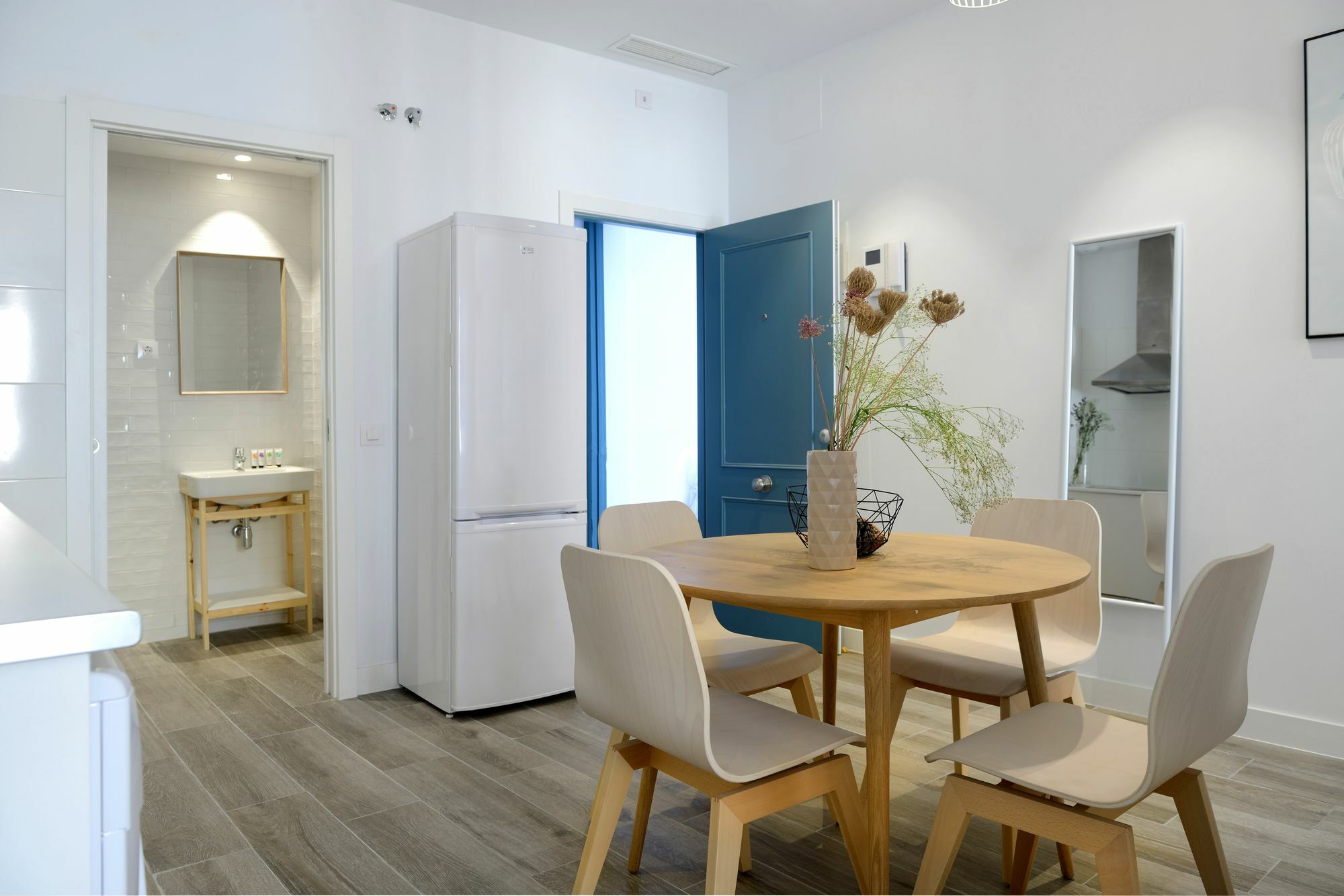 NQN Aparts&Suites Madrid Extérieur photo